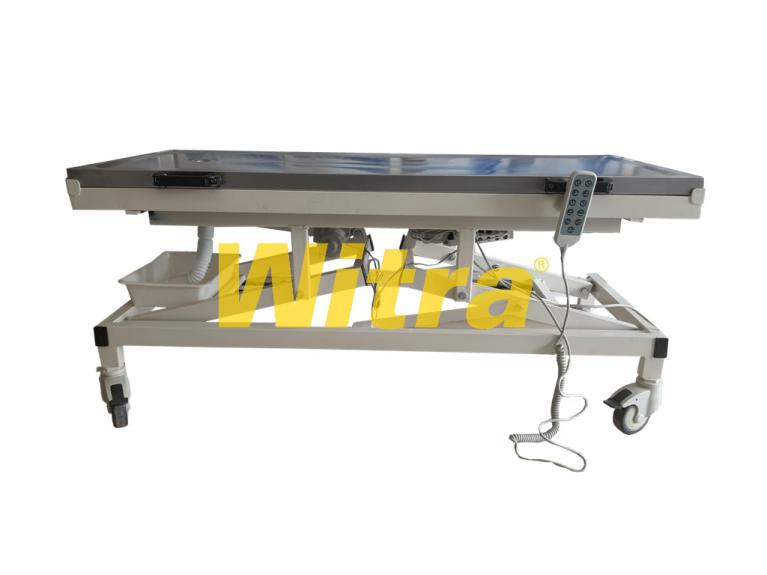 3 motorlu veteriner masası