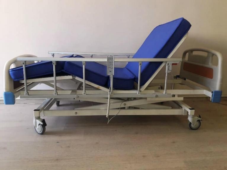 Kiralık Hasta Yatağı - 3 Motorlu Tabanca Korkuluklu Model