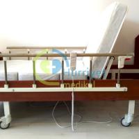 Ev Tipi Ahşap 2 Motorlu Hasta Karyolası