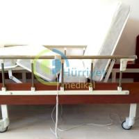 Ev Tipi Ahşap 2 Motorlu Hasta Karyolası