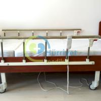 Ev Tipi Ahşap 2 Motorlu Hasta Karyolası